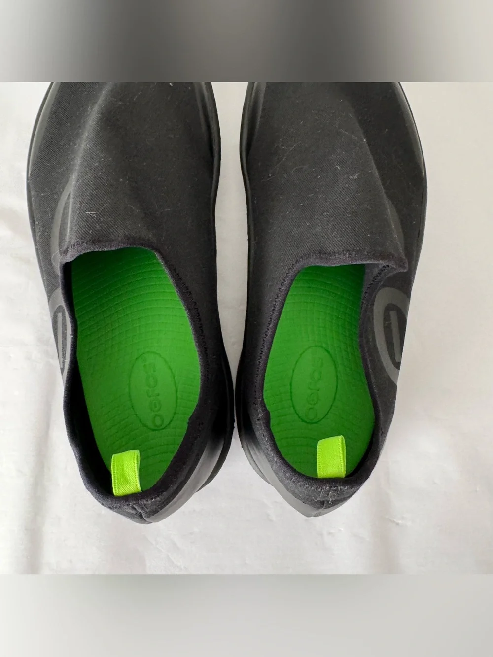 OOFOS Size 12.5 Men’s Slip On Black Sneakers Oomg Black Recovery Shoes US